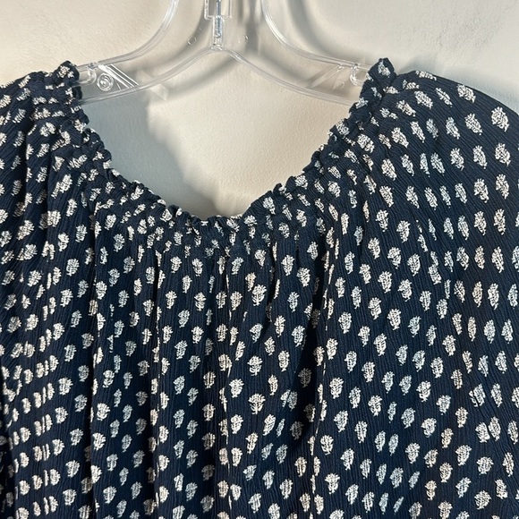 Faherty Emery Peasant Blouse Boho Tie Gauzy Size M Ditsy Floral Lotus Pattern - Picture 14 of 15